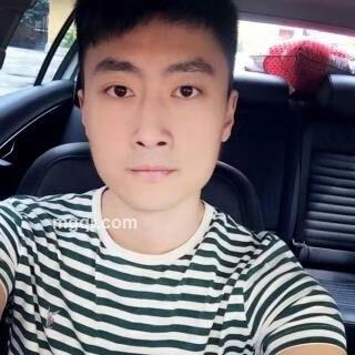 大海里的鱼的头像