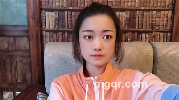 今天叫七七的头像