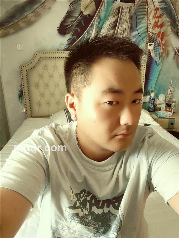 我跟需要爱的头像