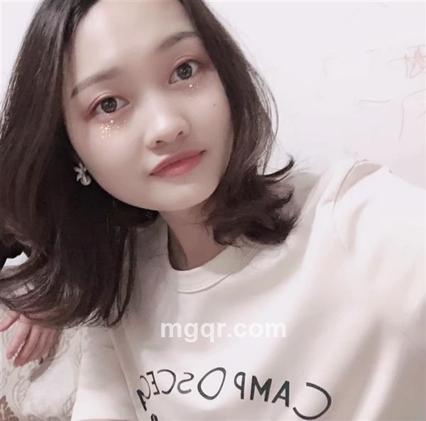 不加糖的草莓的头像