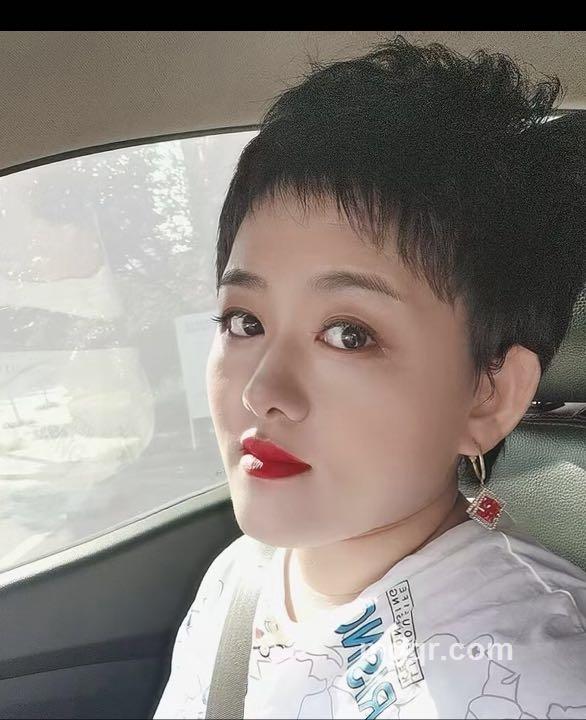 桥边姑娘的头像