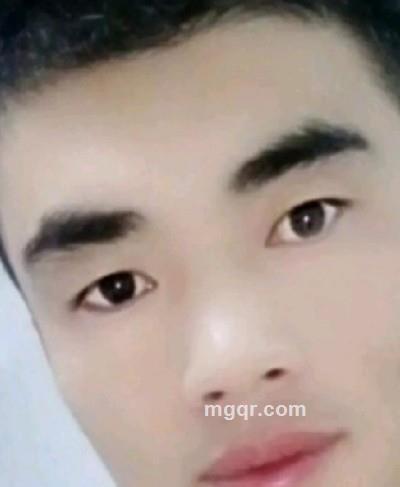 站在高处看世界的头像