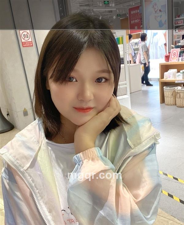 是小小想吖的头像