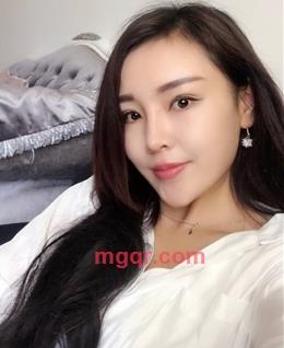 满天星星似空月的头像