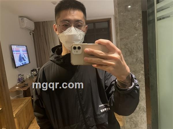 晴天汉阳树