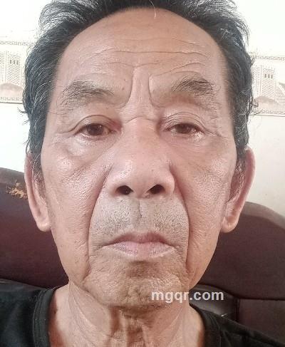 淡然一笑的头像