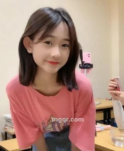 妮娜的头像