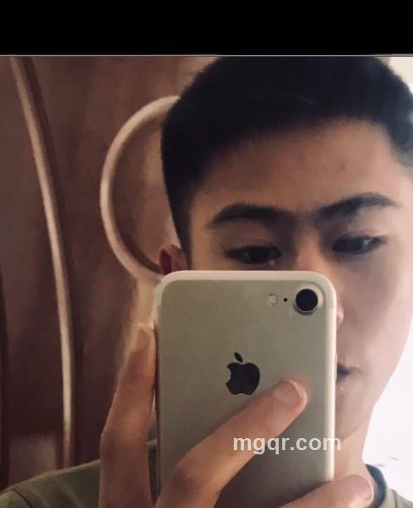 想少奋斗十年的头像