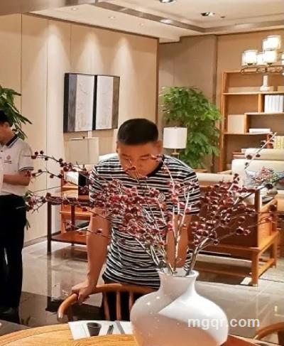 春暖花开的头像