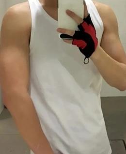 哈哈哈哈的头像