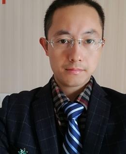 小季啄米的头像