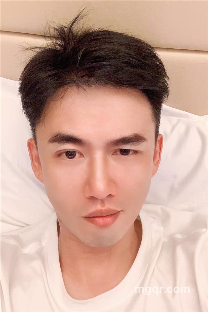 今夜精不尽的头像