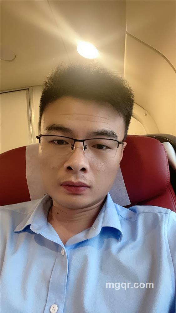 悠然飘荡的头像