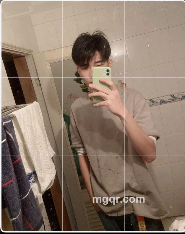 硬的似块铁的头像