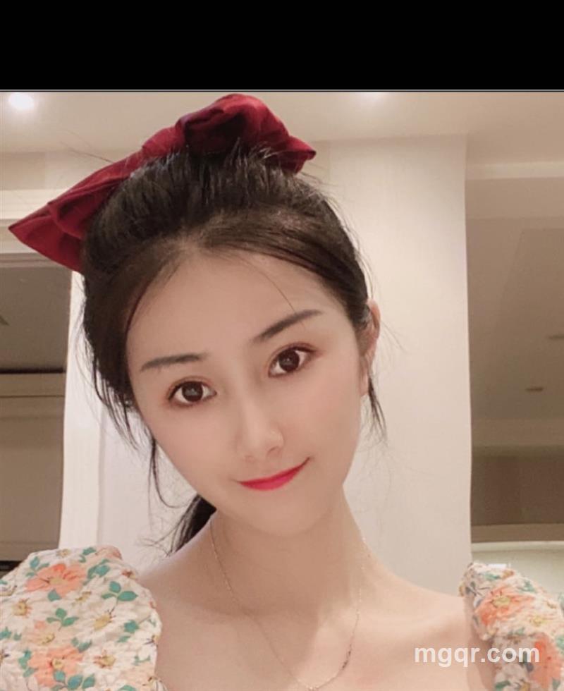 伊伊的头像