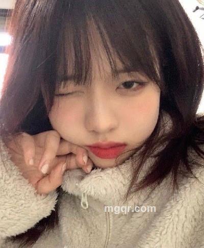 樱花很美的头像