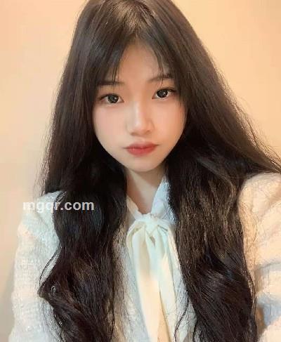 会飞的猫的头像