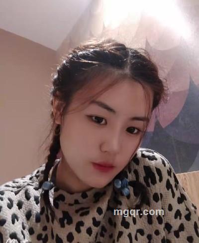 雅雅呀的头像