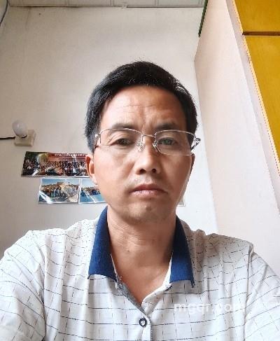 展望未来的头像