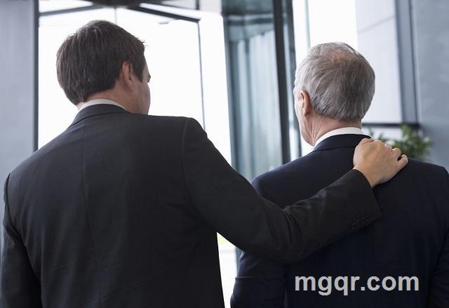 宽大的肩膀的头像