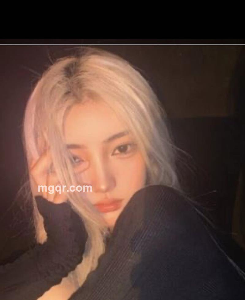 美丽女孩的头像