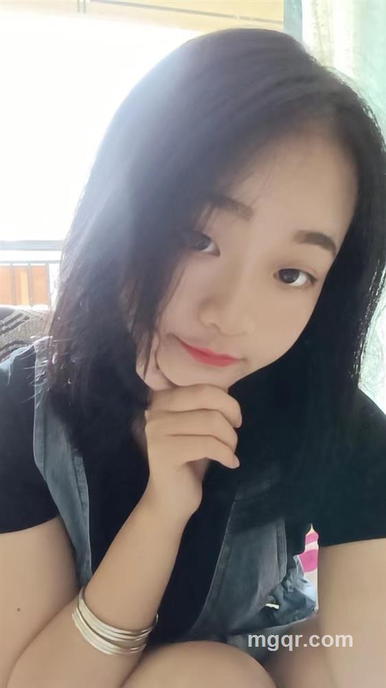 兜里有糖的头像