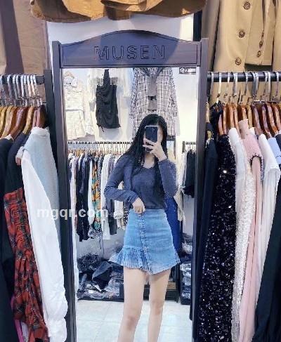 不吃香菜的头像