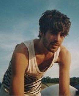 一壶浊酒慰风尘的头像