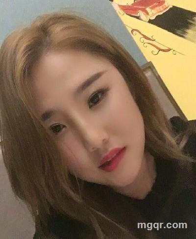 丰满的小女人的头像