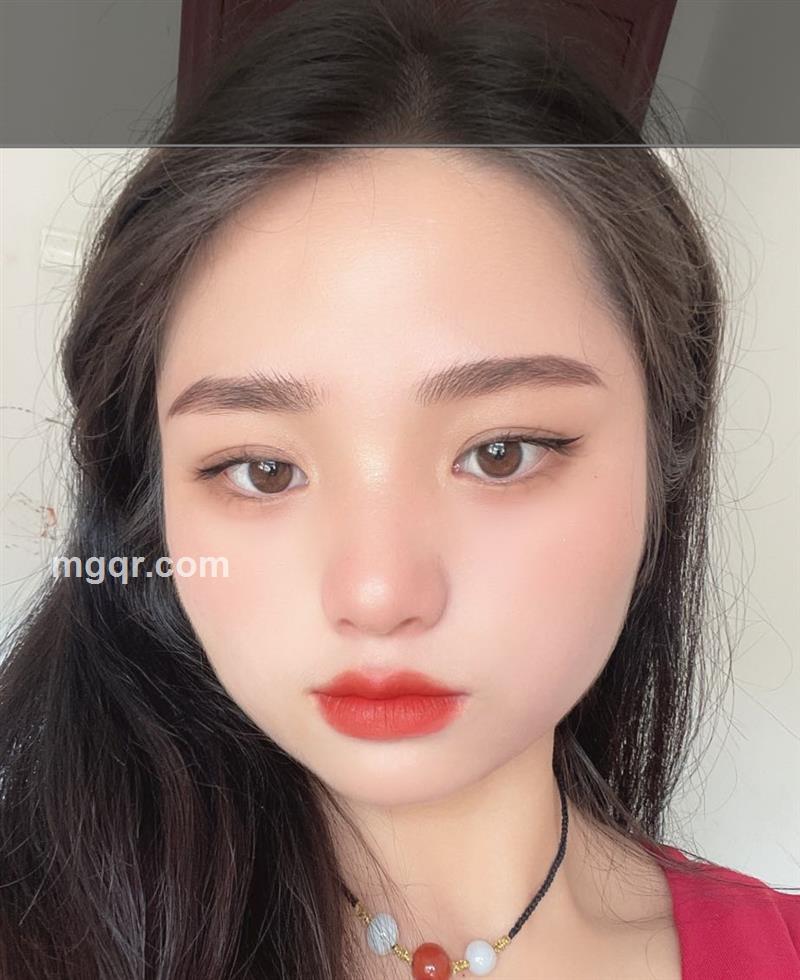 青青小可爱的头像