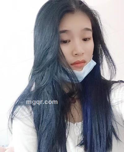 可爱的亲一口的头像