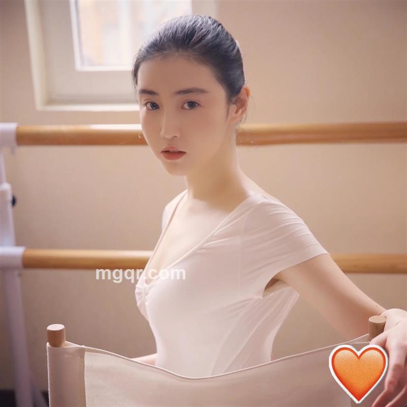 再让我吃一口的头像