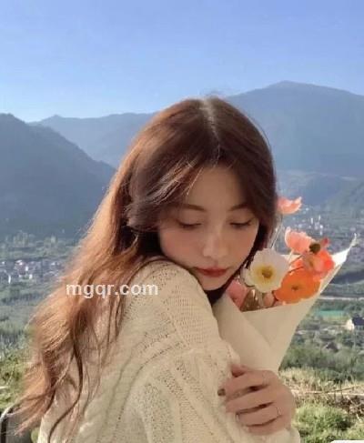 一条美人鱼??的头像