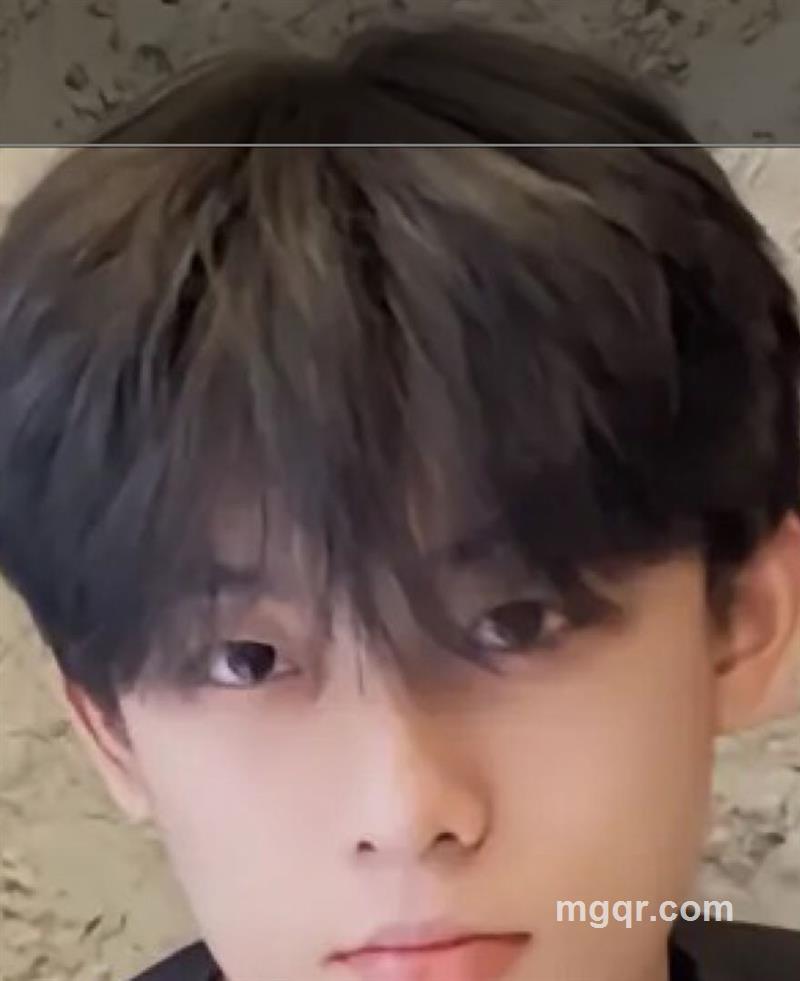 花开堪折的头像