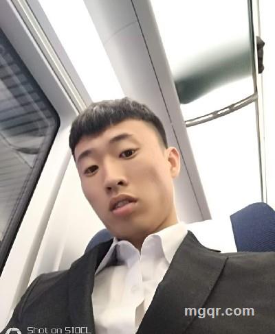 不堪回首的头像