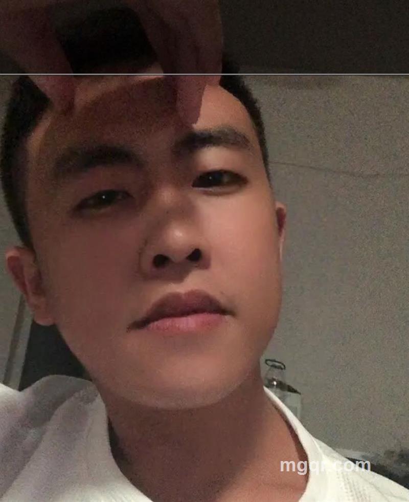 故事与她??的头像