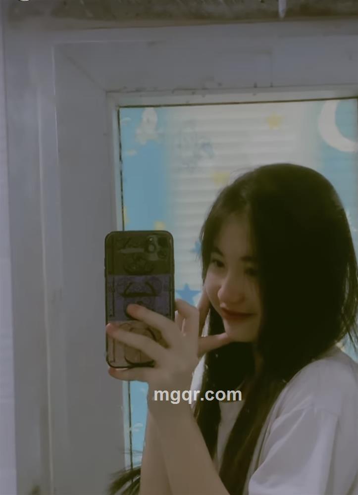 猪猪不睡觉的头像