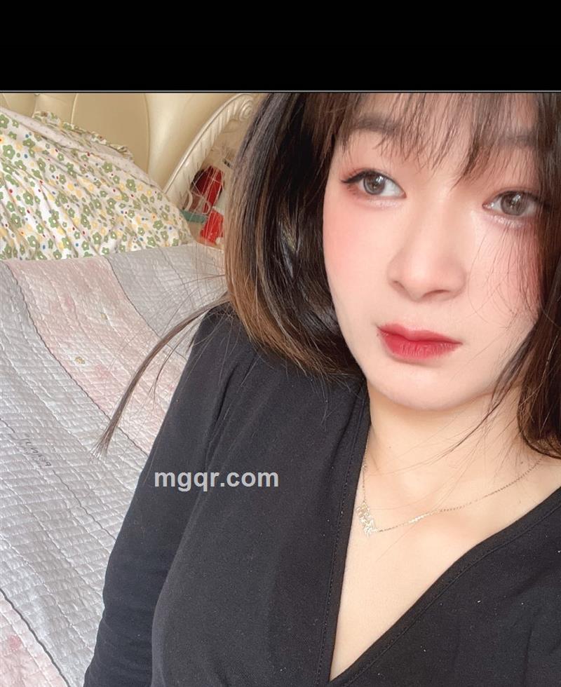 菠萝别笑凤梨的头像