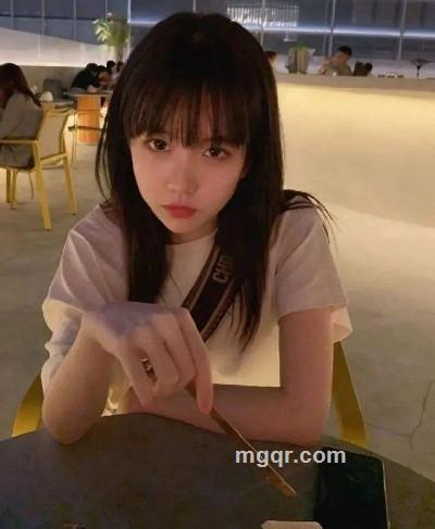 丫头的头像
