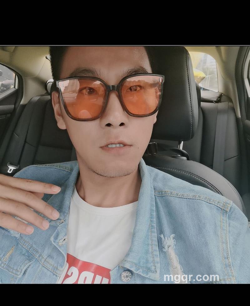 求一段情丶的头像