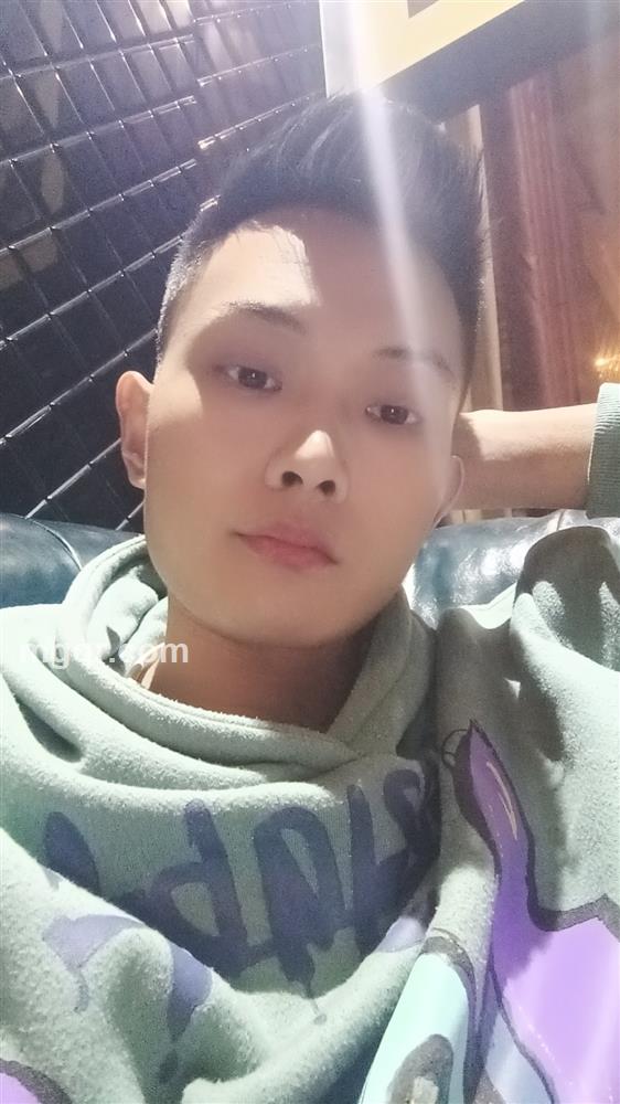 唐跳跳的头像