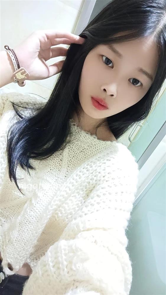 甜甜可爱的头像
