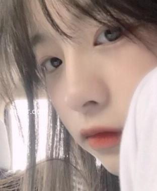 人心太假我缺太傻的头像