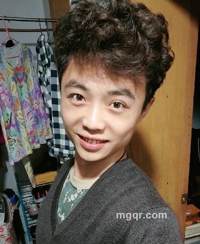 昨天的自己的头像