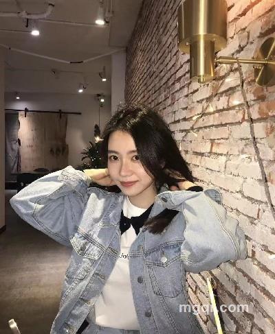 恰好中意的头像