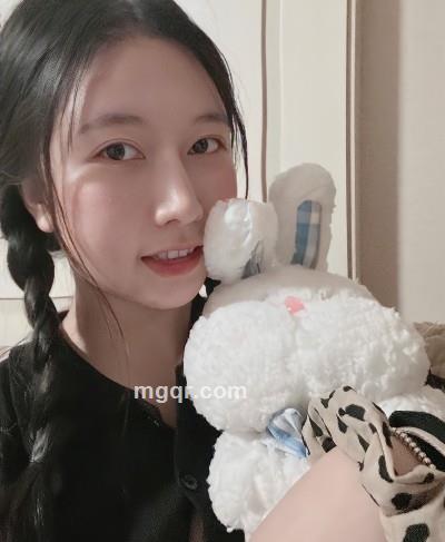 欣欣向荣的头像