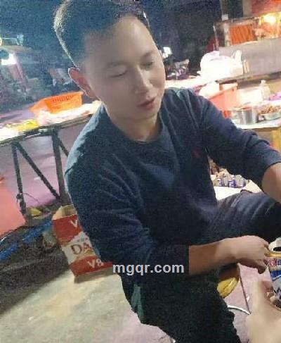 平淡日子里的刺的头像