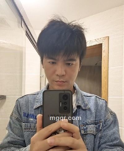 牵你左←手的头像