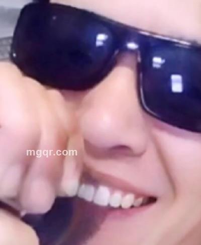 欢笑的情深义重的头像