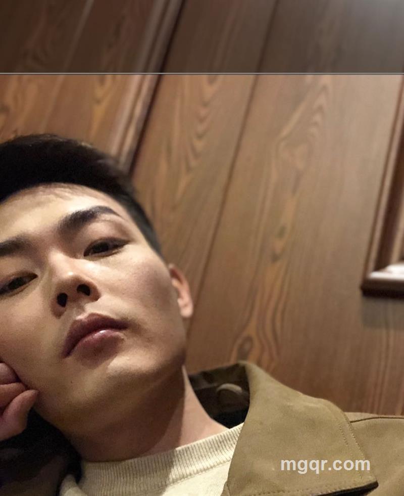 沉默不语的过客的头像